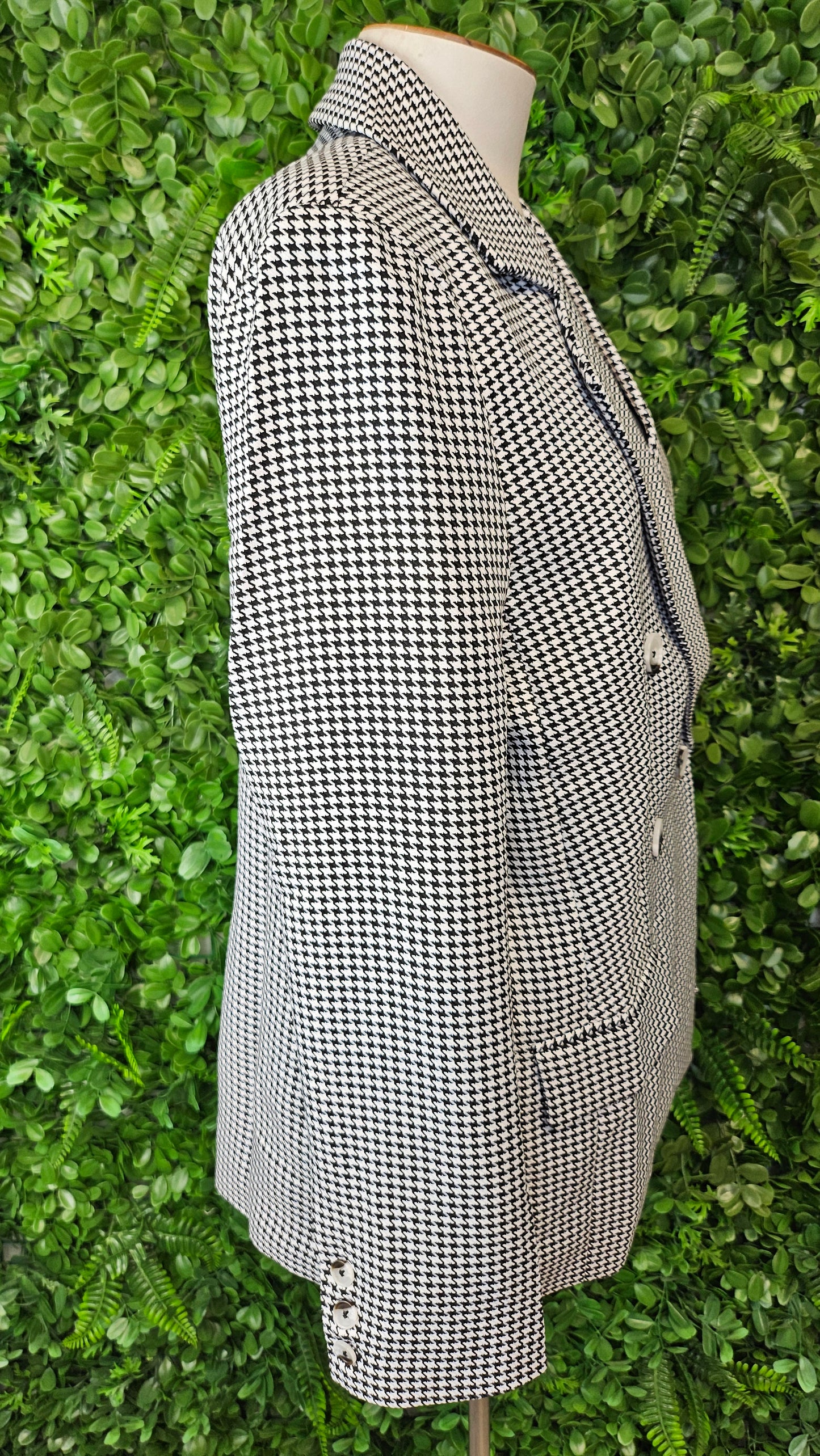 Mink Pink B/W Houndstooth Blazer BNWT (12)