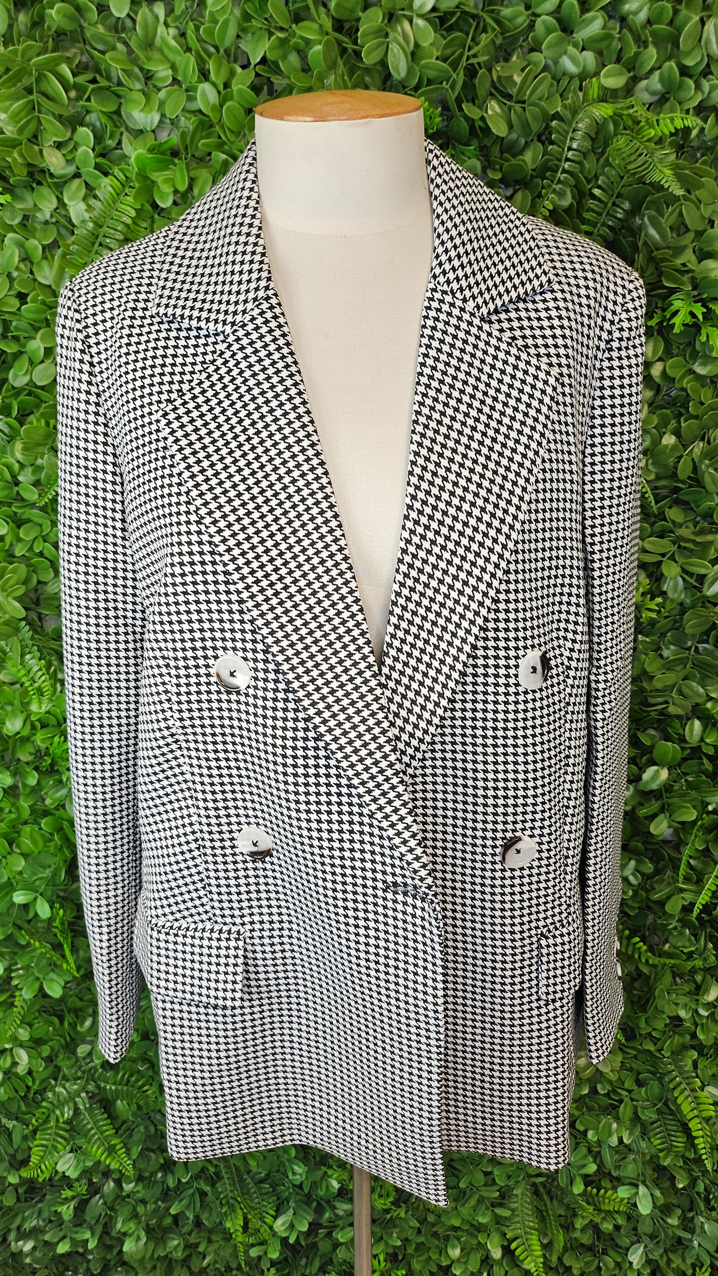 Mink Pink B/W Houndstooth Blazer BNWT (12)