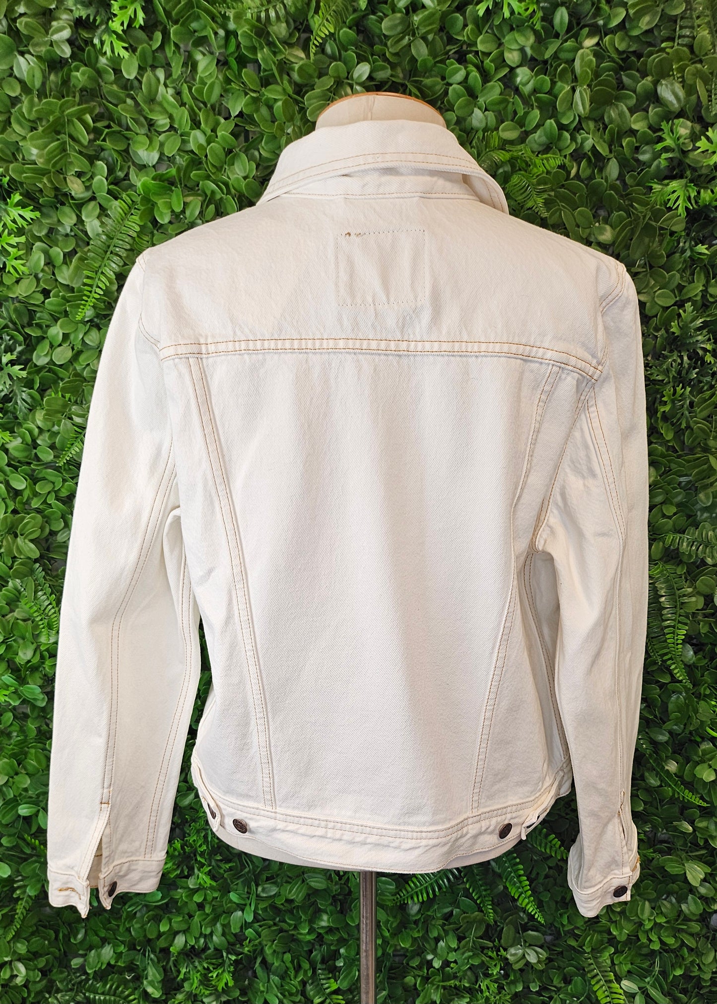 Levis Cream Denim Jacket (14)