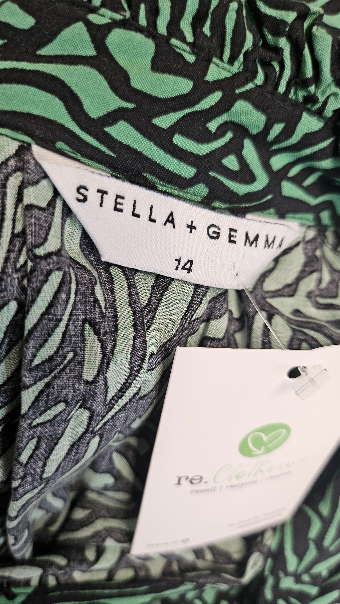 Stella + Gemma Green Long Sleeve Maxi (14)