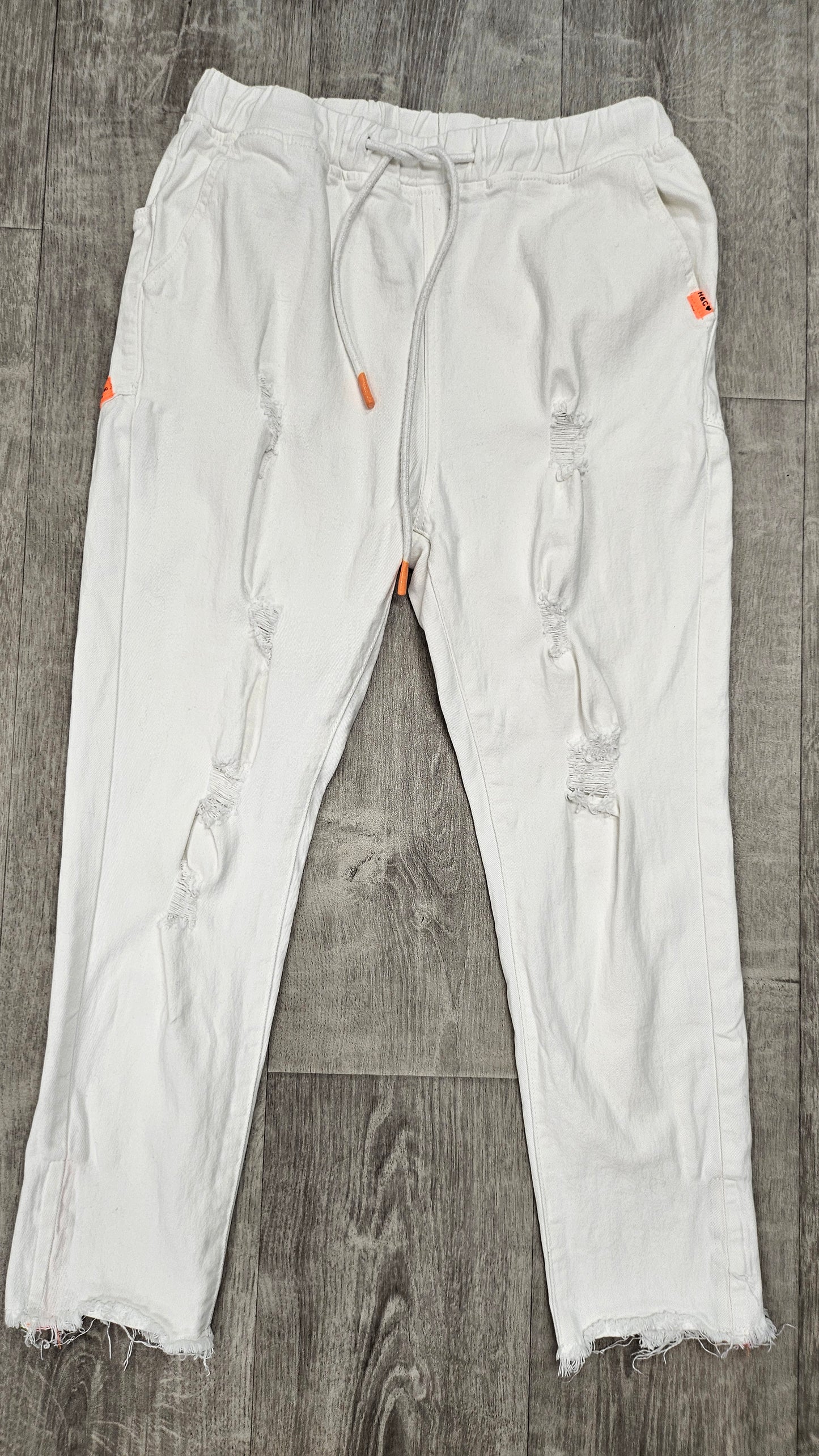 Hammill + Co White Distressed Jogger (12)