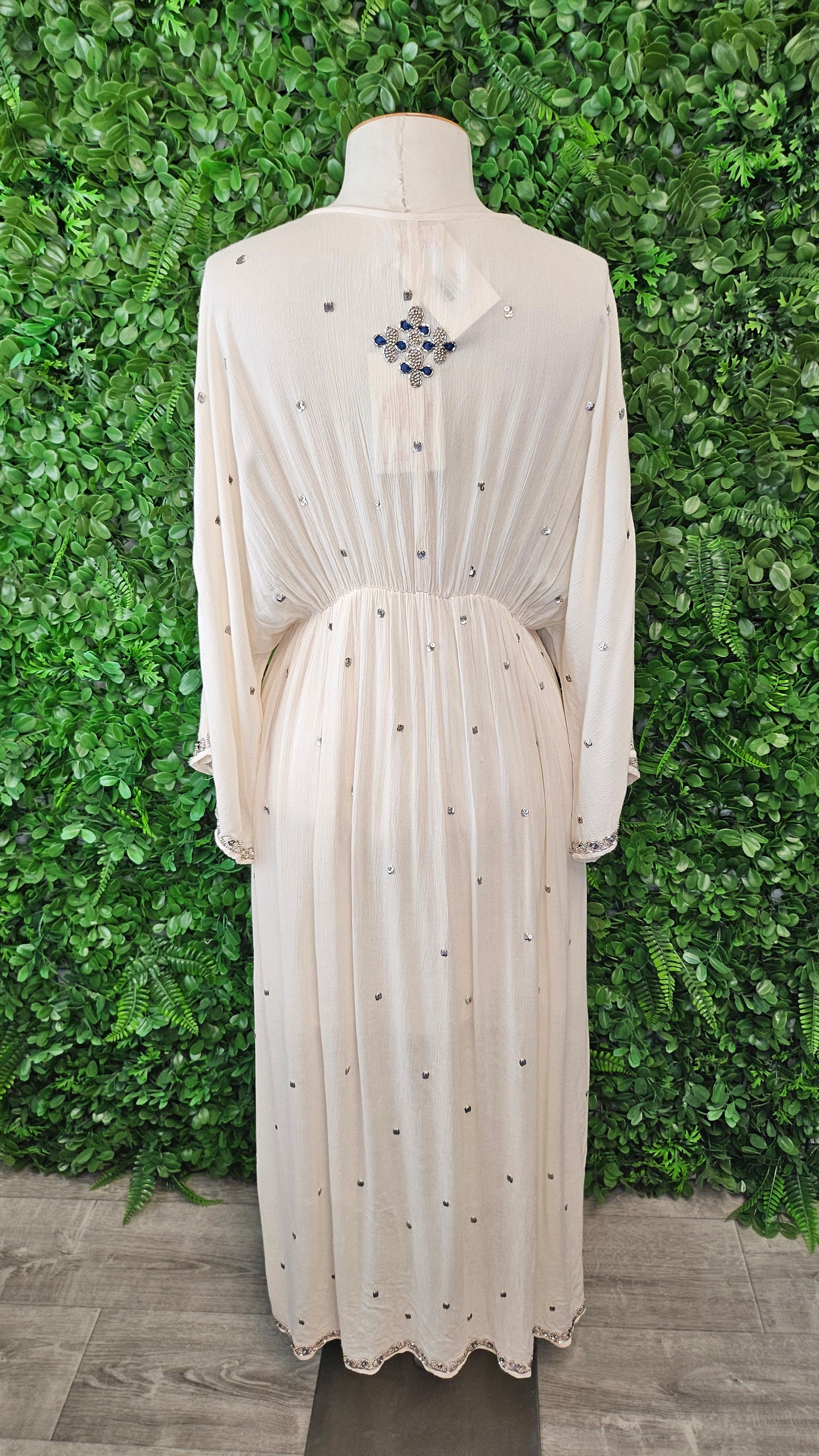 Lula Soul Cream Marais Maxi BNWT (8-10)