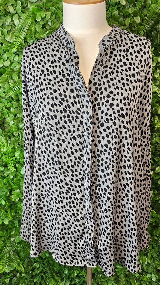 Witchery Animal Print Collarless Top (14)