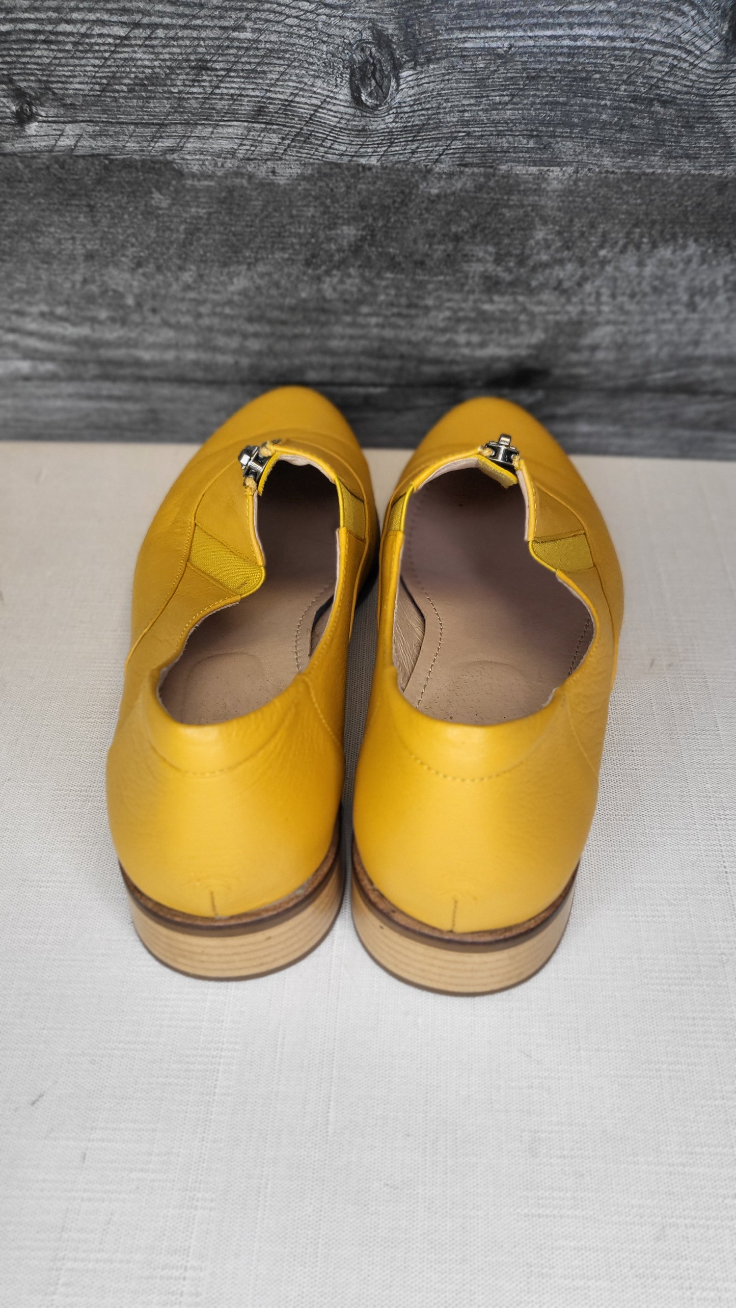 Nior Yellow Zip Up Loafer (40)