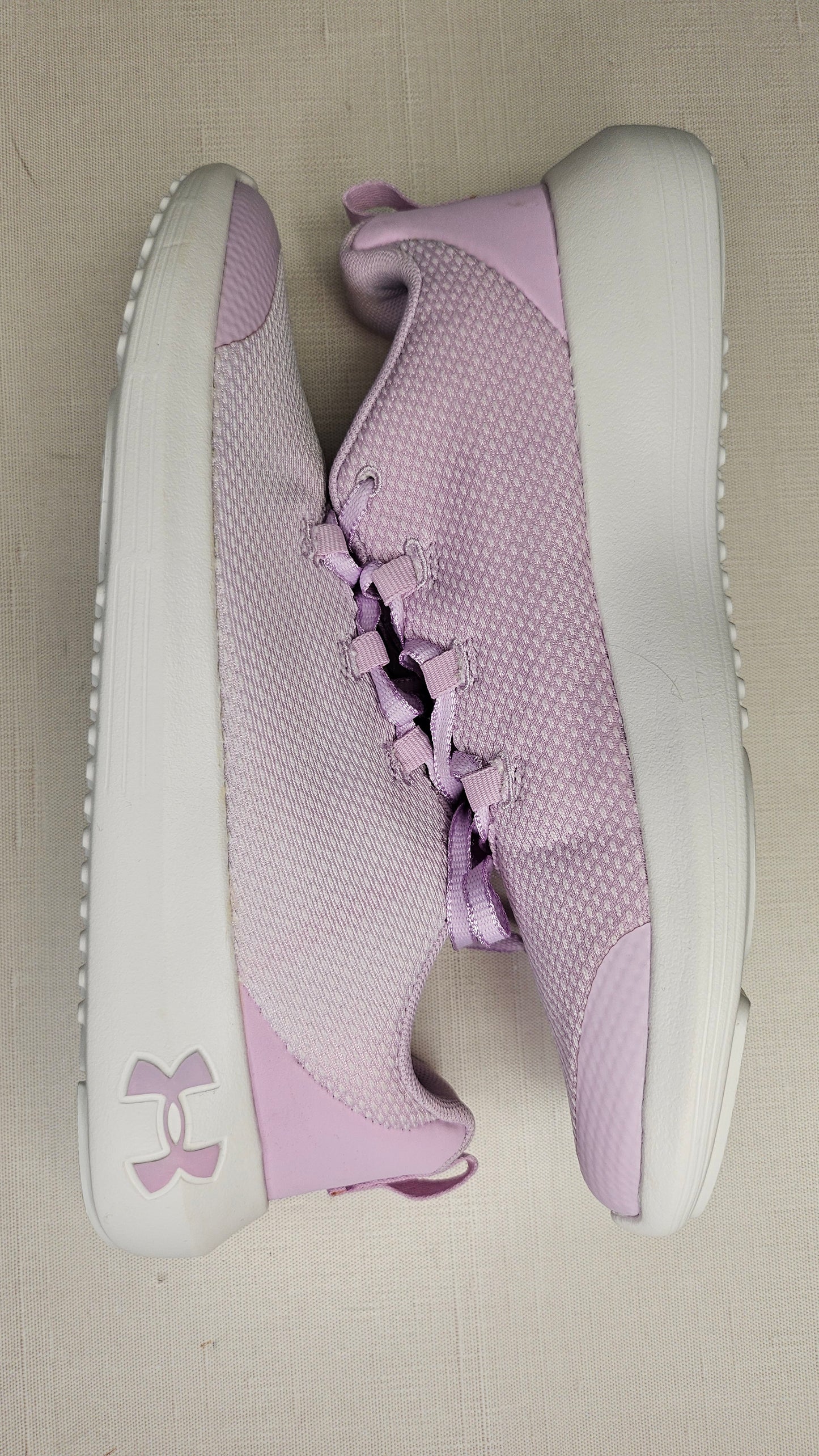 Under Armour Lavender Textured Mesh Sneaker (38.5)