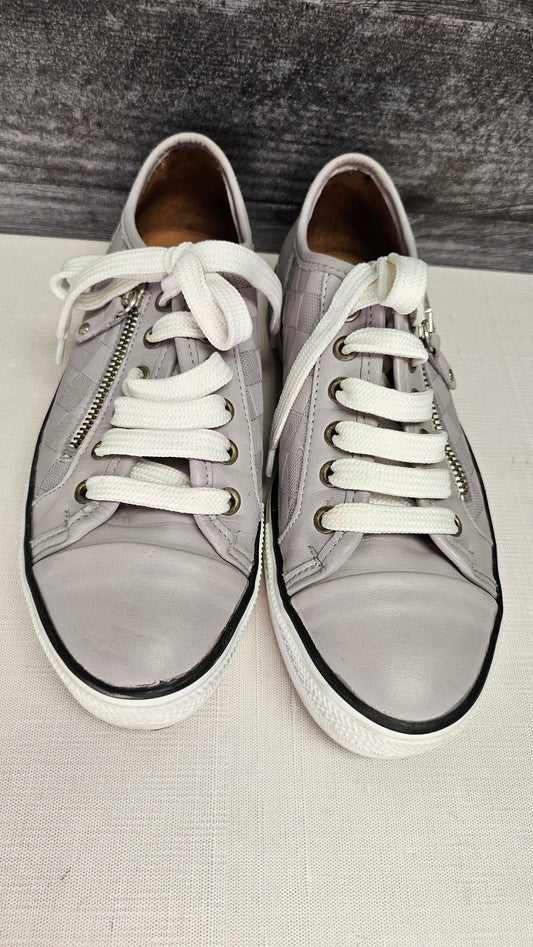 Hot Pulse Grey/Mauve Leather Sneaker (38)