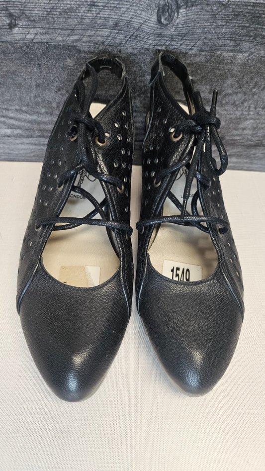 Fly London Black Lace Up Heel 40