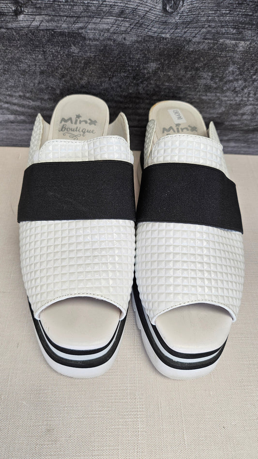 Minx White New Chill Mule (38)