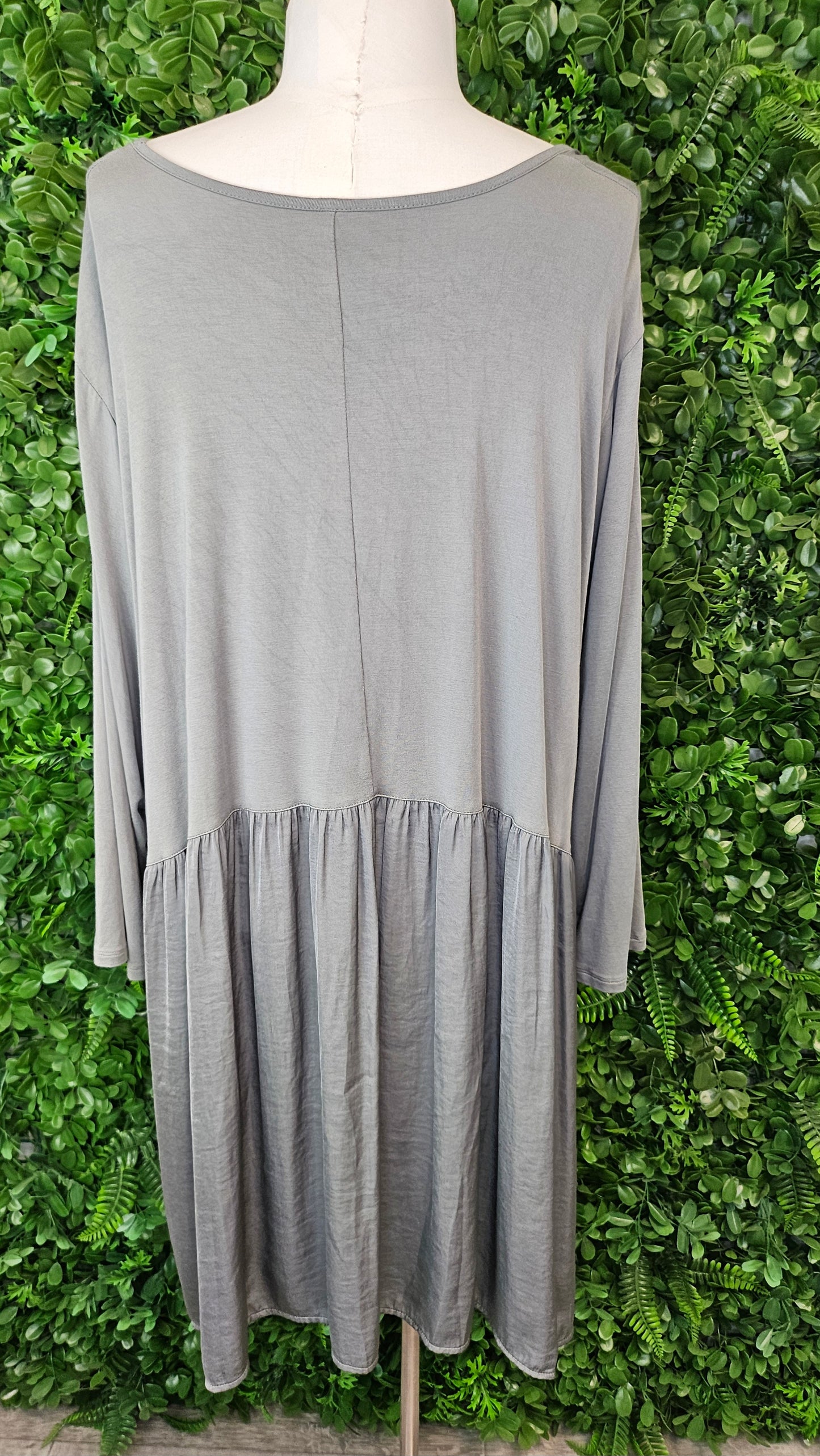 TS Sage Tunic Top (18-20)