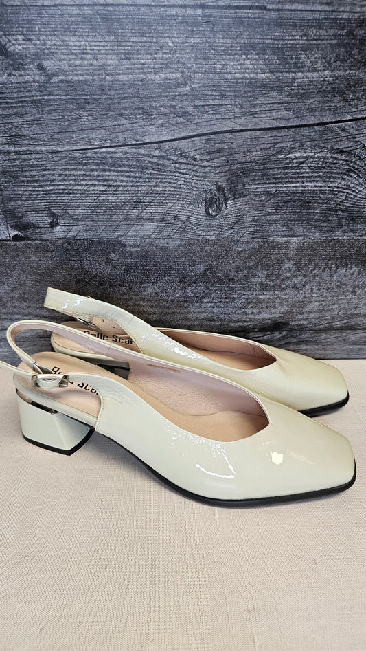 Belle Scarpe Nude Leather Slingback (40)