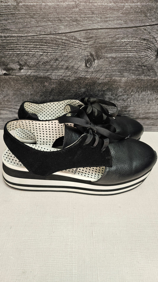 Minx Black/White Slingback Sneaker 39