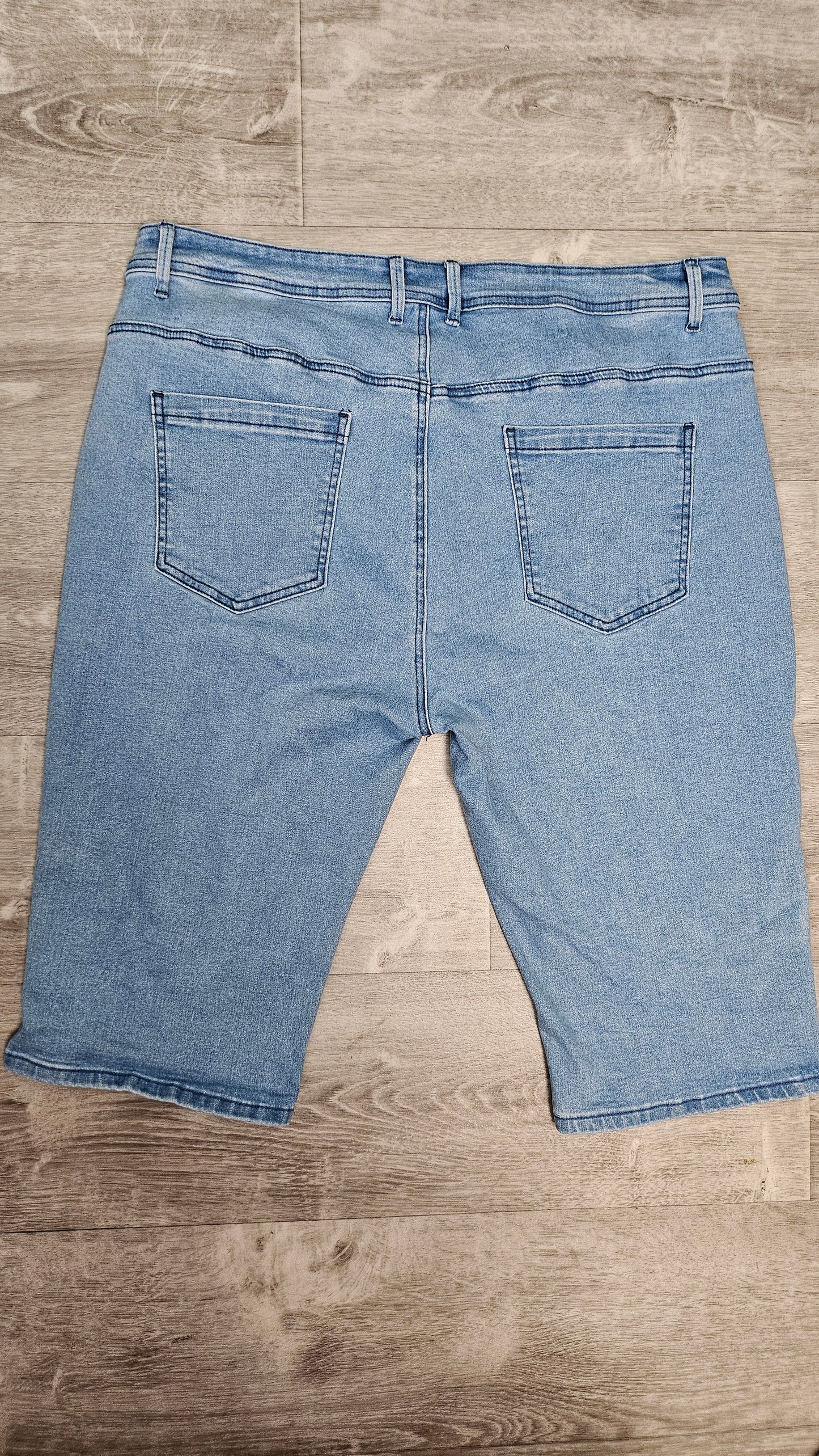 K&K Light Denim Shorts (18)