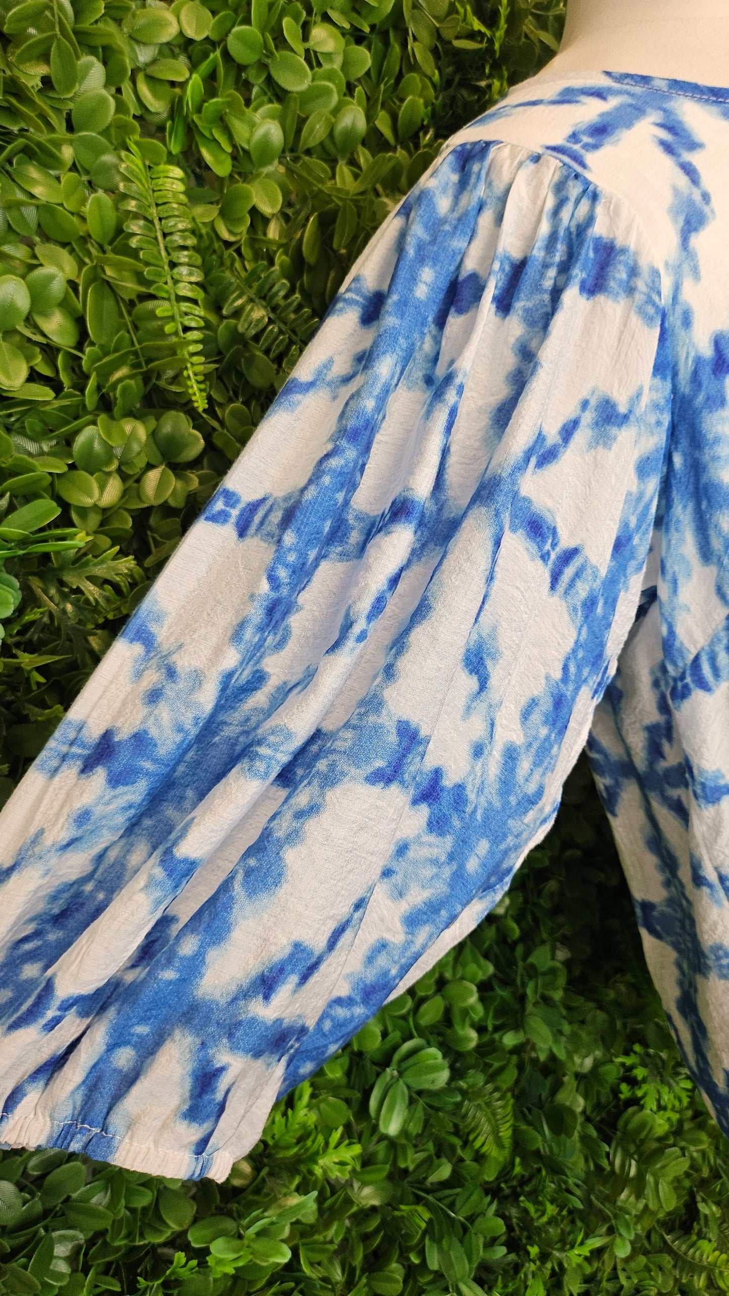 Leo + Be Blue/White Tie Back Top (10)
