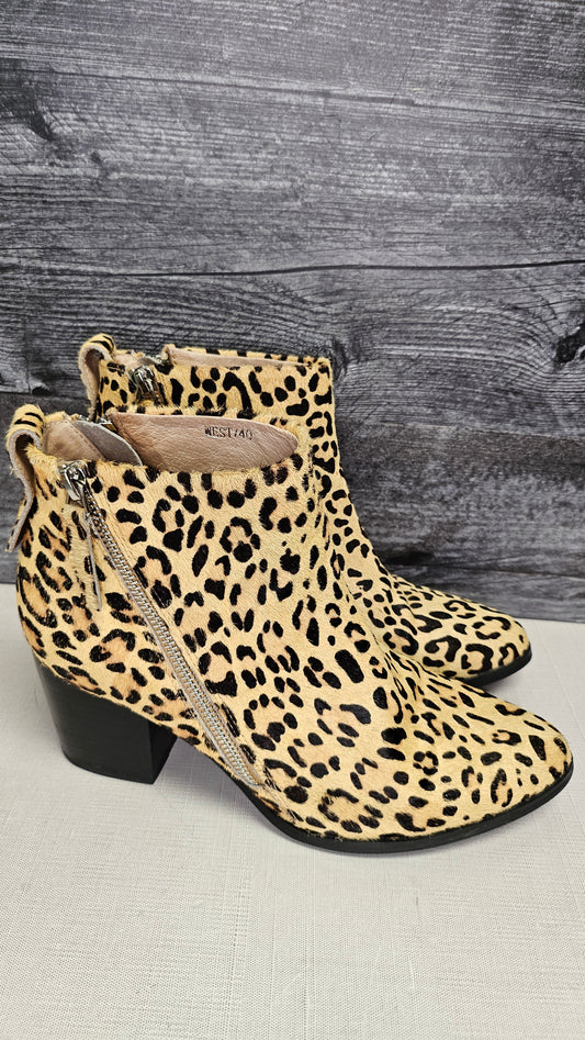 Andrea Biani  Leopard Print Boot (40)