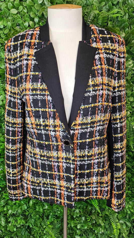 Paula Ryan Contrast Lapel Check Blazer (12)