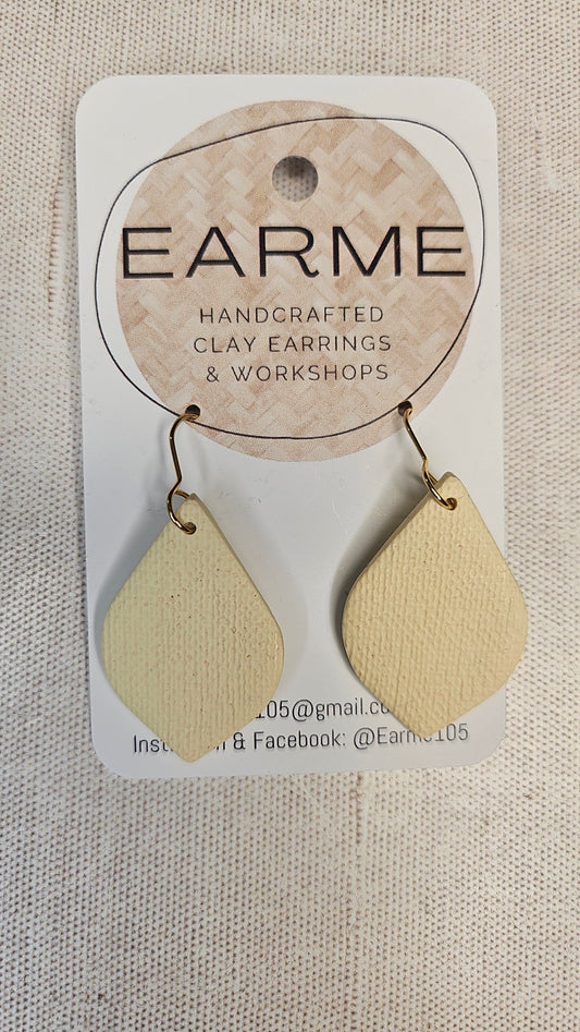 Earme  Creamy Lemon Teardrop Earring
