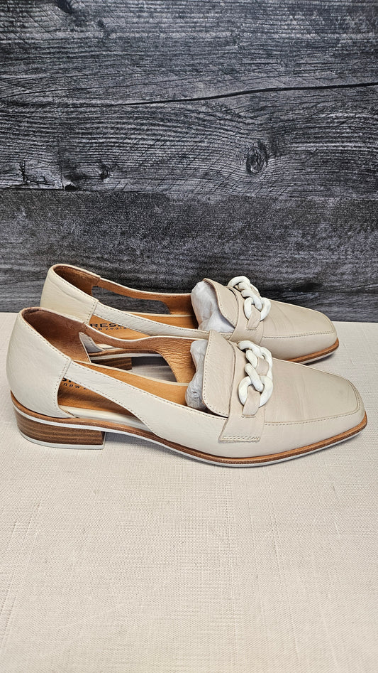 Bresley Buff Loafer (39)