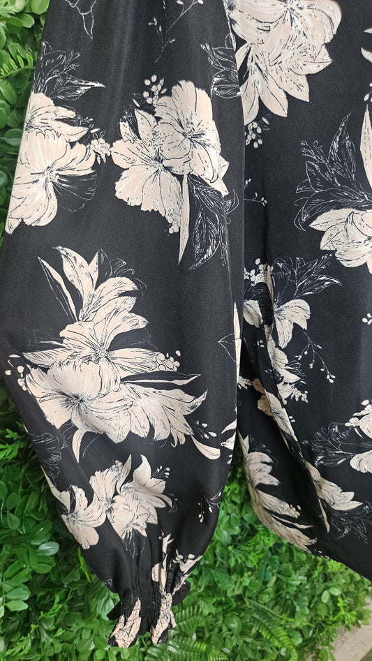 Leila+ Luca Black Floral Blouse (16)