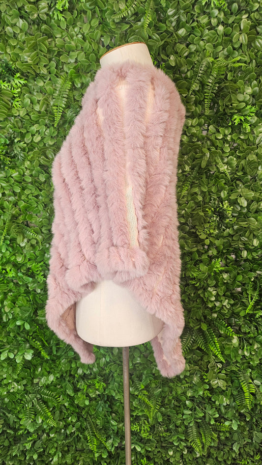 Unknown Dusky Pink Faux Fur Poncho (OSFM)