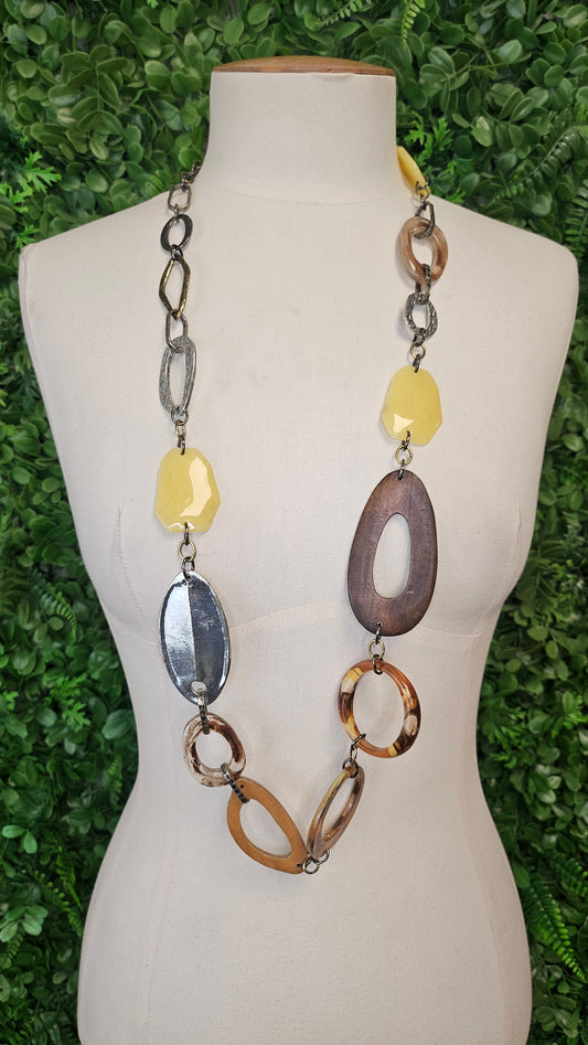 Unknown  Wood Resin Necklace