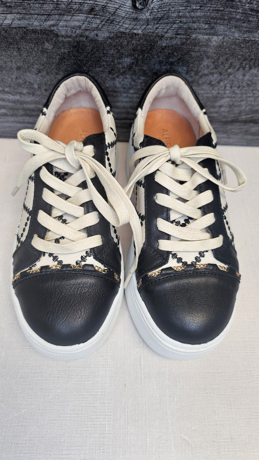 Alfie & Evie Black/Cream Platform Sneaker (37)