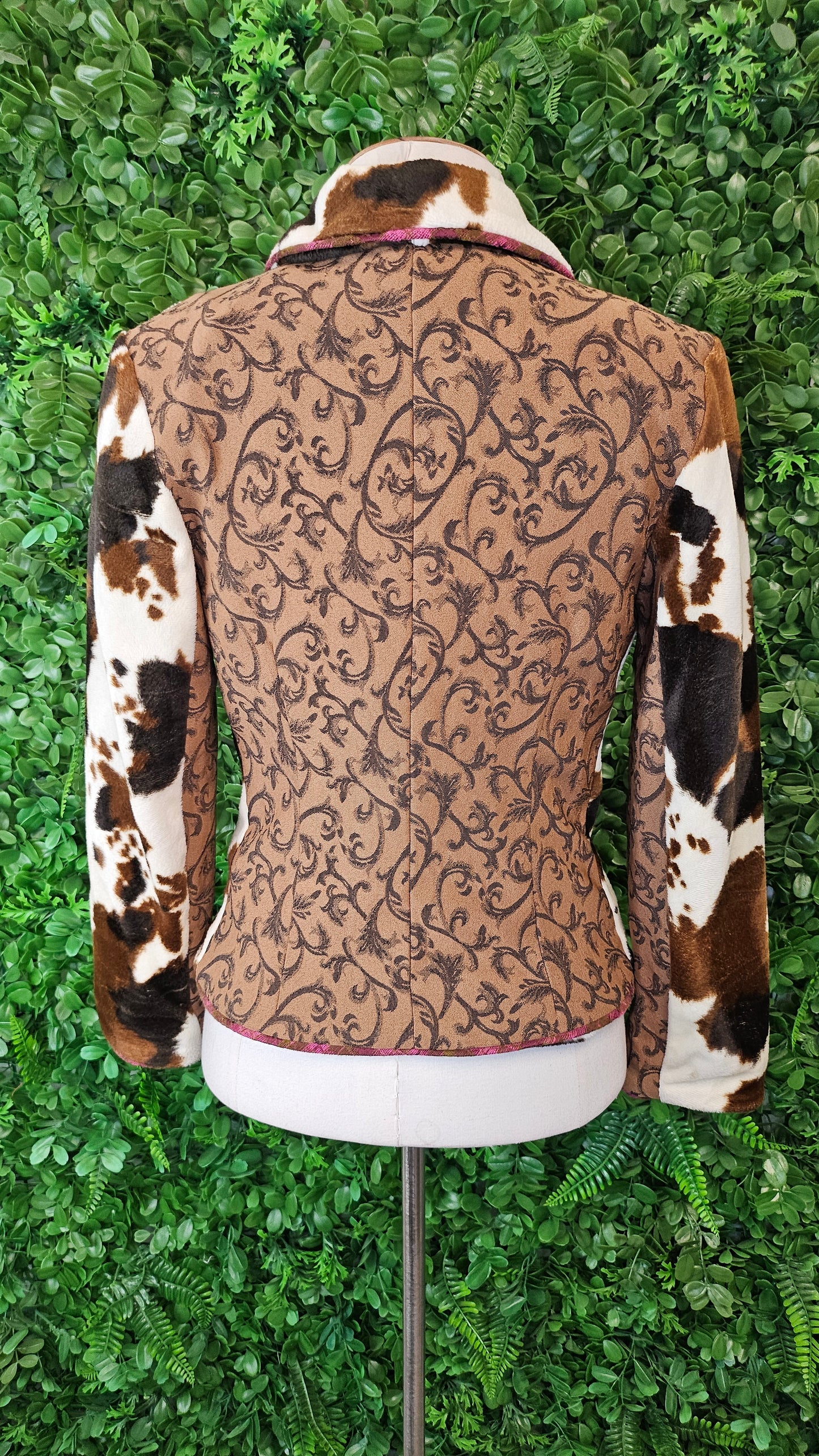 Annah Stretton Cow Print Blazer (8)