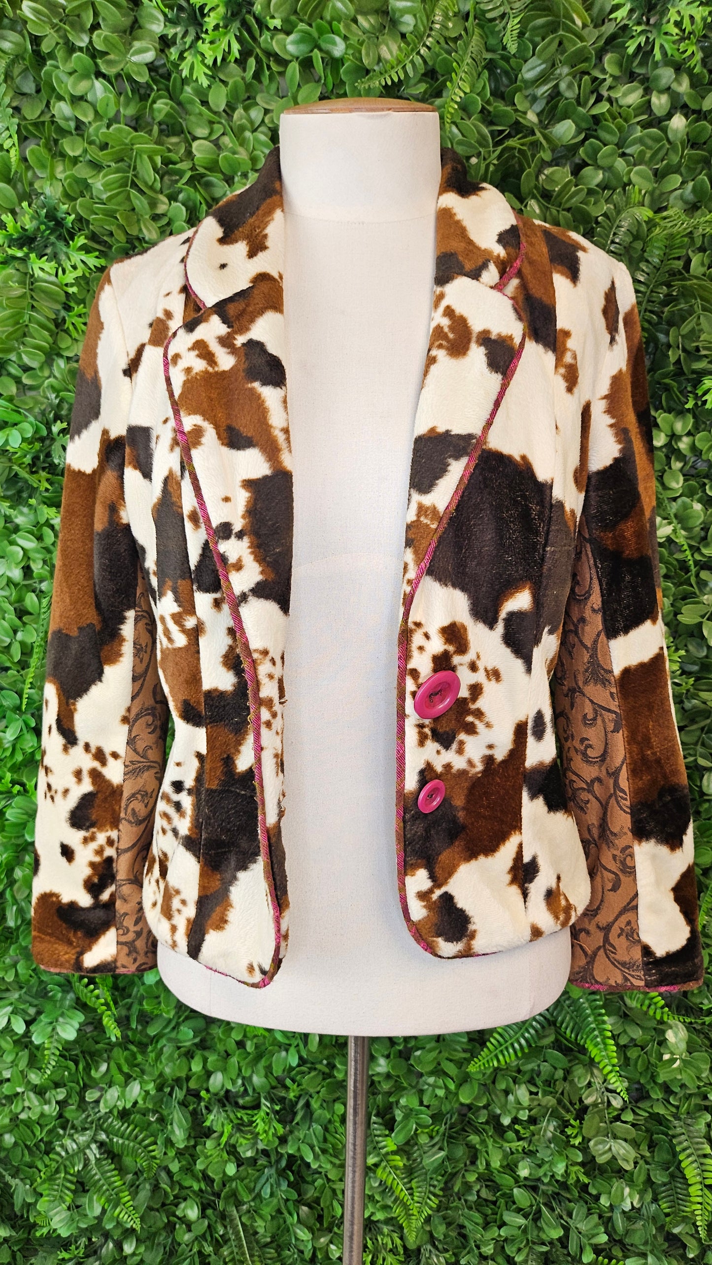 Annah Stretton Cow Print Blazer (8)
