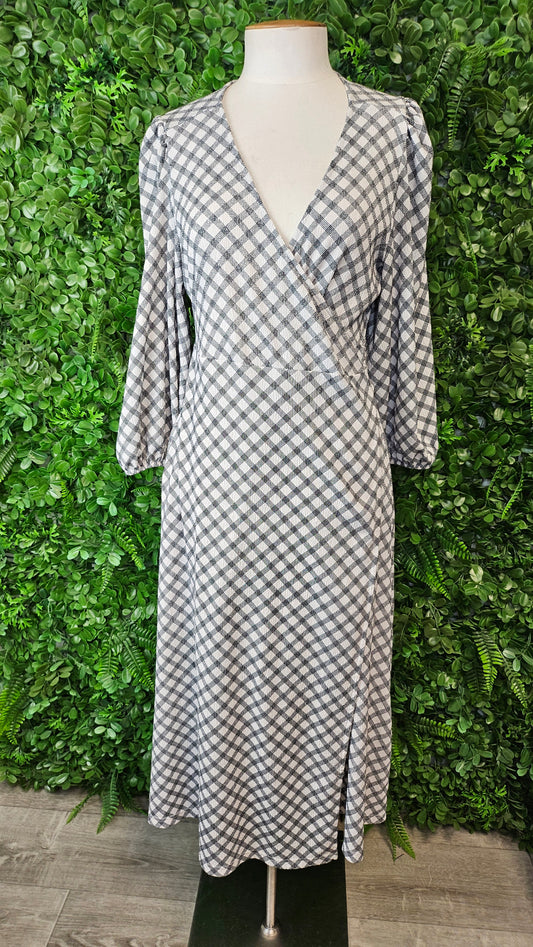 Decjuba Check Wrap Dress (8)