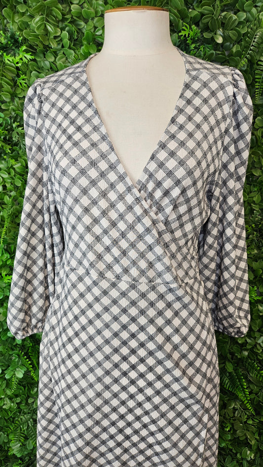 Decjuba Check Wrap Dress (8)