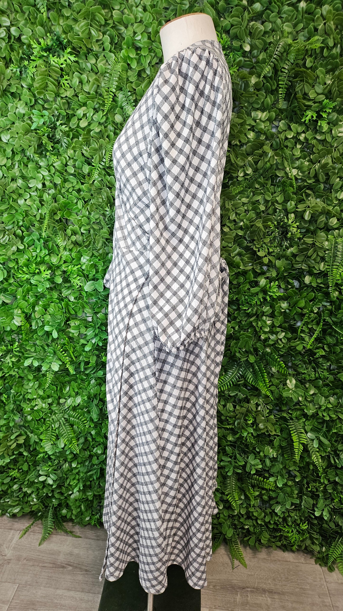 Decjuba Check Wrap Dress (8)