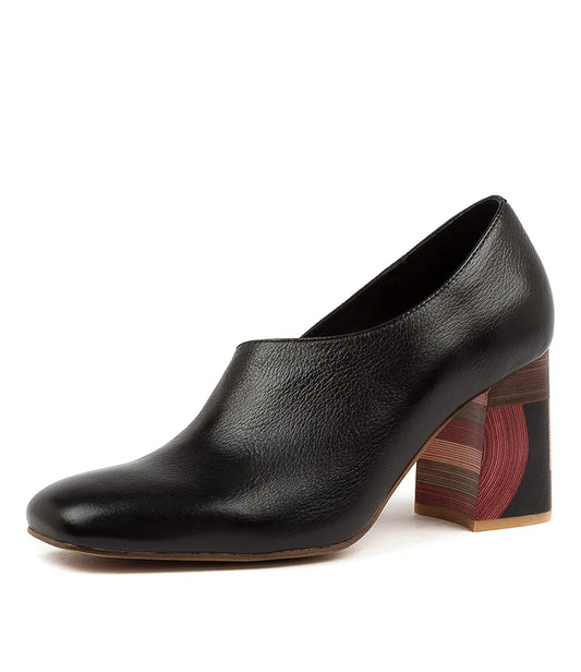 Django & Juliette Black Leather Shoe (41)